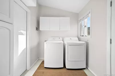 977 Woodcliff Drive, Franklin Square, NY 11010 - Photo 5