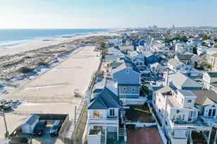 23 Troy Ave, Long Beach, NY 11561 - Photo 31