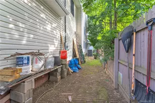 51 Atlantic Ave, Freeport, NY 11520 - Photo 27