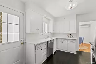 55 Edgewood Ave, Larchmont, NY 10538 - Photo 11