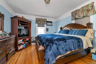 2445 Yates Avenue, Bronx, NY 10469 - Photo 7