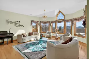 60 Cronomer Heights Dr, Newburgh, NY 12550 - Photo 9