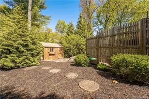 11 Durham Ln, Suffern, NY 10901 - Photo 33