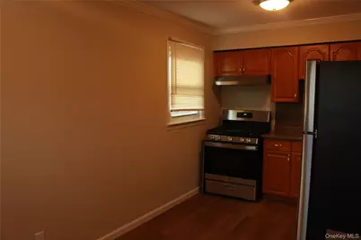 121 Nassau Boulevard, West Hempstead, NY 11552 - Photo 7