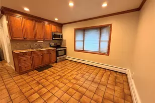 12 Elves Ln, Levittown, NY 11756 - Photo 7