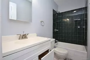 146 Johnston St, Newburgh, NY 12550 - Photo 7