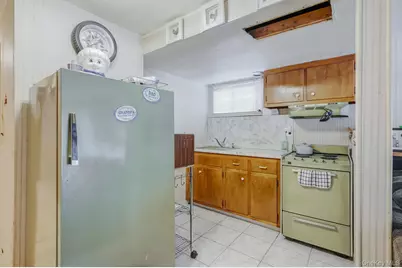 266 Kellum Street, West Babylon, NY 11704 - Photo 17