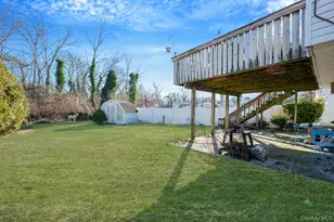 266 Kellum St, West Babylon, NY 11704 - Photo 23