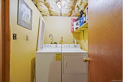 266 Kellum Street, West Babylon, NY 11704 - Photo 19