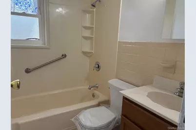 3592 Park Avenue #2B, Wantagh, NY 11793 - Photo 3