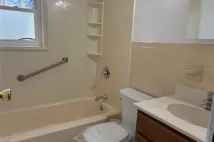 3592 Park Ave, Wantagh, NY 11793 - Photo 3