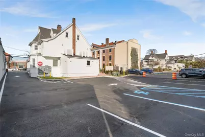 584 Main Street #1, Islip, NY 11751 - Photo 15