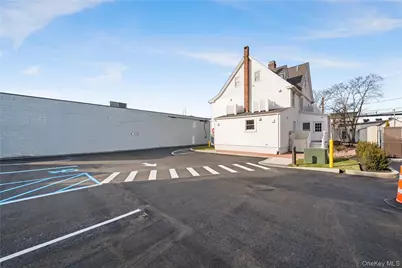 584 Main Street #1, Islip, NY 11751 - Photo 13