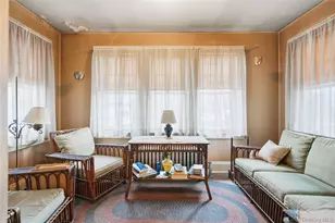 114 Buckingham Pl, Lynbrook, NY 11563 - Photo 9