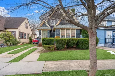 114 Buckingham Place, Lynbrook, NY 11563 - Photo 1