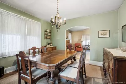 114 Buckingham Place, Lynbrook, NY 11563 - Photo 11