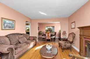 89 Foster Ave, Valley Stream, NY 11580 - Photo 5