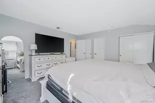 111 S Plaisted Ave, Hauppauge, NY 11788 - Photo 23