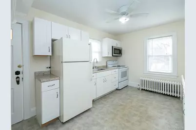 118 McLaughlin Street, Glen Cove, NY 11542 - Photo 5