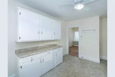 118 McLaughlin Street, Glen Cove, NY 11542 - Photo 7