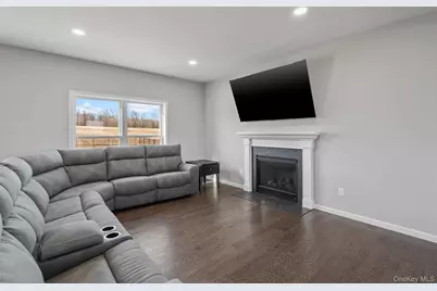 10 Harrier Ridge Drive, Wallkill, NY 12589 - Photo 17