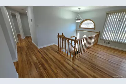 4 Willow Street, Selden, NY 11784 - Photo 15