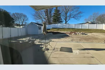 4 Willow Street, Selden, NY 11784 - Photo 21