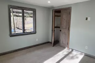 24 Lindner Pl, Smithtown, NY 11787 - Photo 19