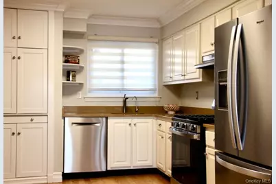 104 Park Drive, Mount Kisco, NY 10549 - Photo 7