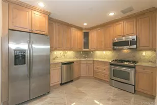 171 Great Neck Rd, Great Neck, NY 11021 - Photo 9