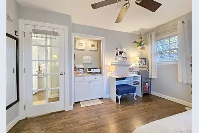 94 Clarendon Road, Ronkonkoma, NY 11779 - Photo 19