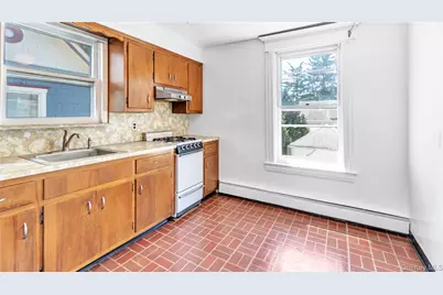 177 Franklin Avenue #2nd Fl, Sea Cliff, NY 11579 - Photo 11