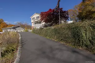 9 Georgian Dr, Stony Point, NY 10980 - Photo 5