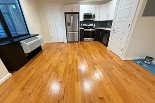 31-10 28th Rd, Astoria, NY 11102 - Photo 9