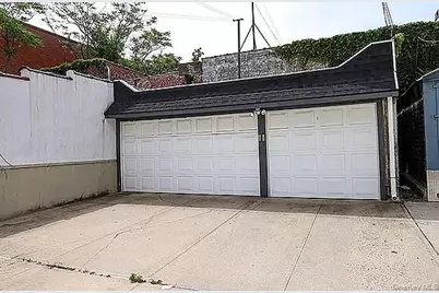 6456 Woodbine Street, Ridgewood, NY 11385 - Photo 5