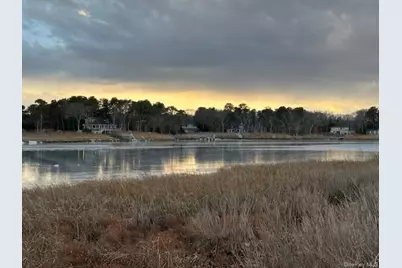 84 Point Road, Flanders, NY 11901 - Photo 9