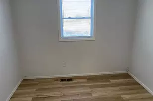 84 Point Rd, Flanders, NY 11901 - Photo 5