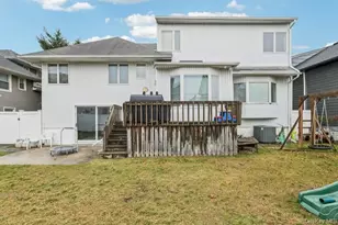 575 Rica Ln, Woodmere, NY 11598 - Photo 23