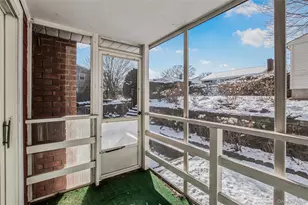 305 Glenbrook Ave, Yonkers, NY 10705 - Photo 9