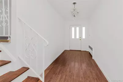 305 Glenbrook Avenue, Yonkers, NY 10705 - Photo 5