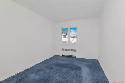 305 Glenbrook Avenue, Yonkers, NY 10705 - Photo 19