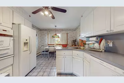 3291 Wolfson Drive, Baldwin, NY 11510 - Photo 7