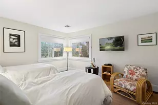 68 Three Mi Hbr Hog Crk Hwy, East Hampton, NY 11937 - Photo 11