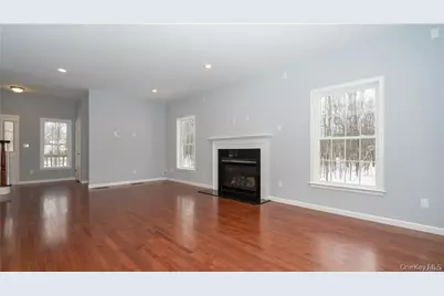 5 Harrier Ridge Drive, Wallkill, NY 12589 - Photo 9