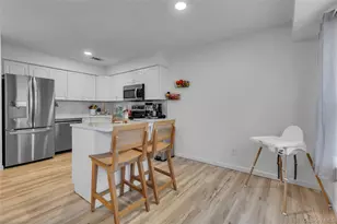 37 Whalers Cove, Babylon, NY 11702 - Photo 11