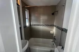 22 Stephenson Blvd, New Rochelle, NY 10801 - Photo 3