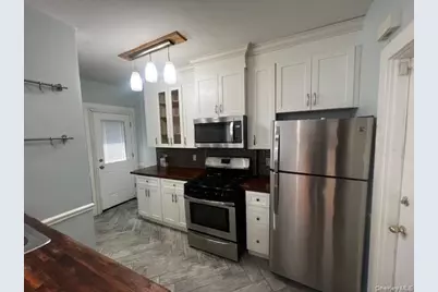 22 Stephenson Boulevard, New Rochelle, NY 10801 - Photo 1