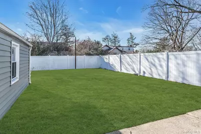 31 Cedar Street, Roosevelt, NY 11575 - Photo 27