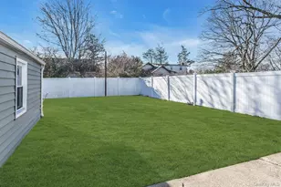 31 Cedar St, Roosevelt, NY 11575 - Photo 27