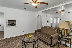 31 Cedar St, Roosevelt, NY 11575 - Photo 5